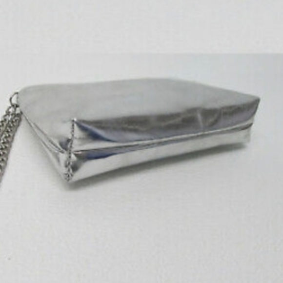 Bobbi Brown Metallic Silver Makeup Bag Cosmetic Case Wristlet Wallet Purse - Picture 2 of 16